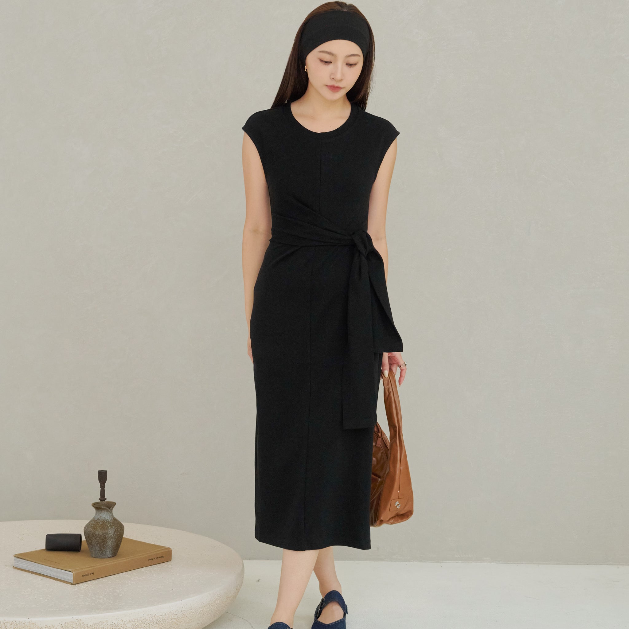 Kathy Tie Waist Midi Dress in Black