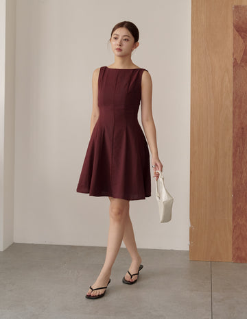 Valerie Panel Short Dress in Deep Maroon