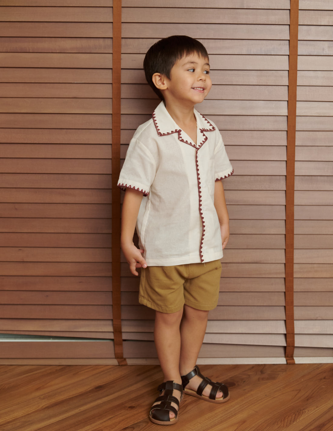 Finn Contrast Trim Boy's Shirt in Maroon