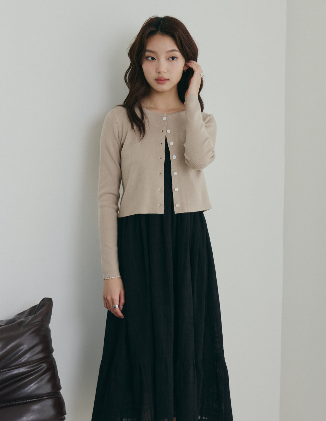 Avery Knit Crop Cardigan in Oatmeal