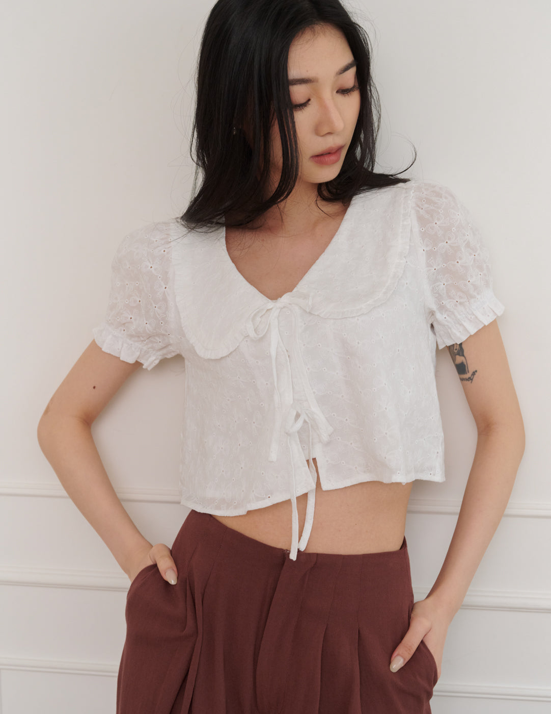Poppy Ribbon Tie Peterpan Top in Bow Eyelet