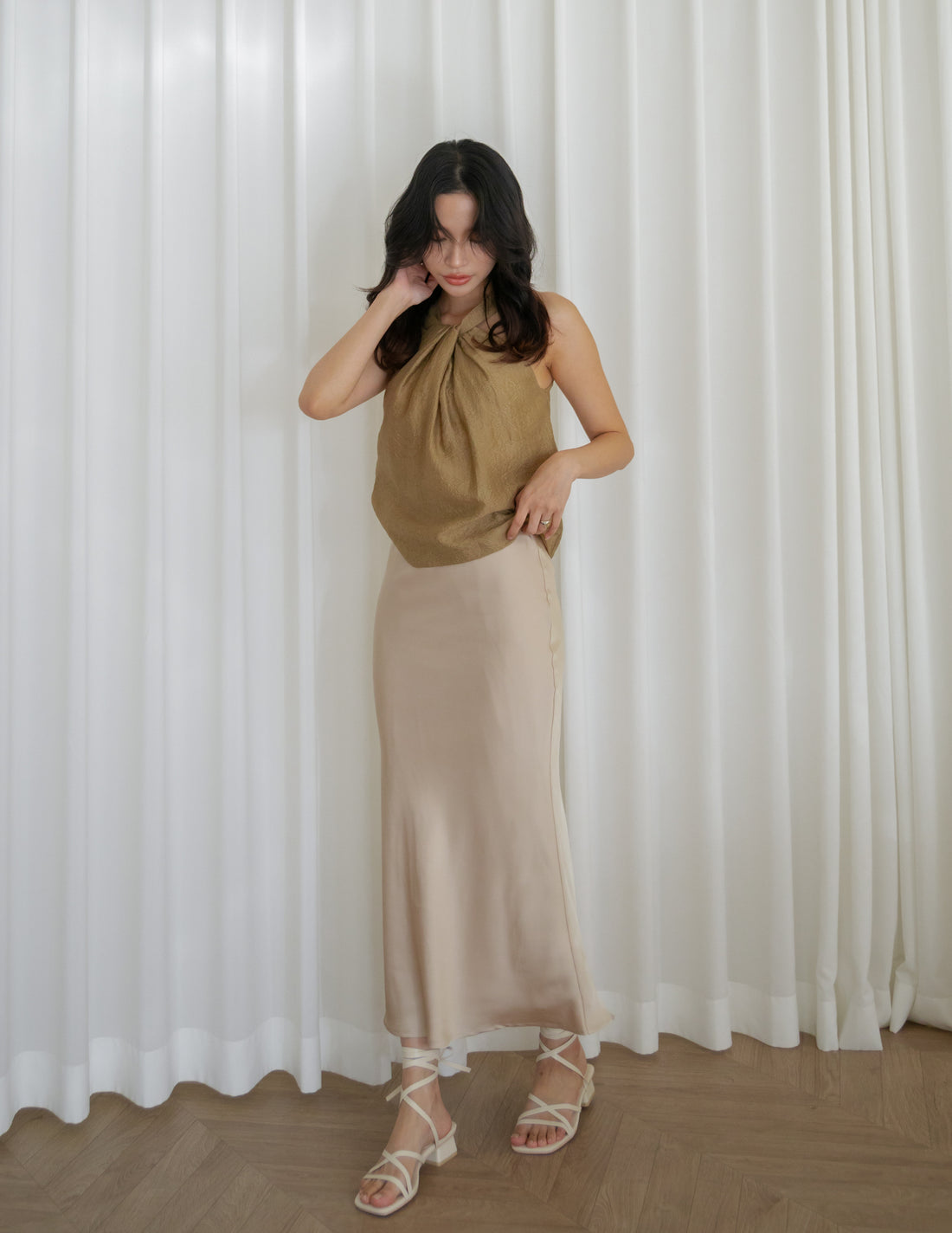 Juliet Satin Midi Skirt in Champagne