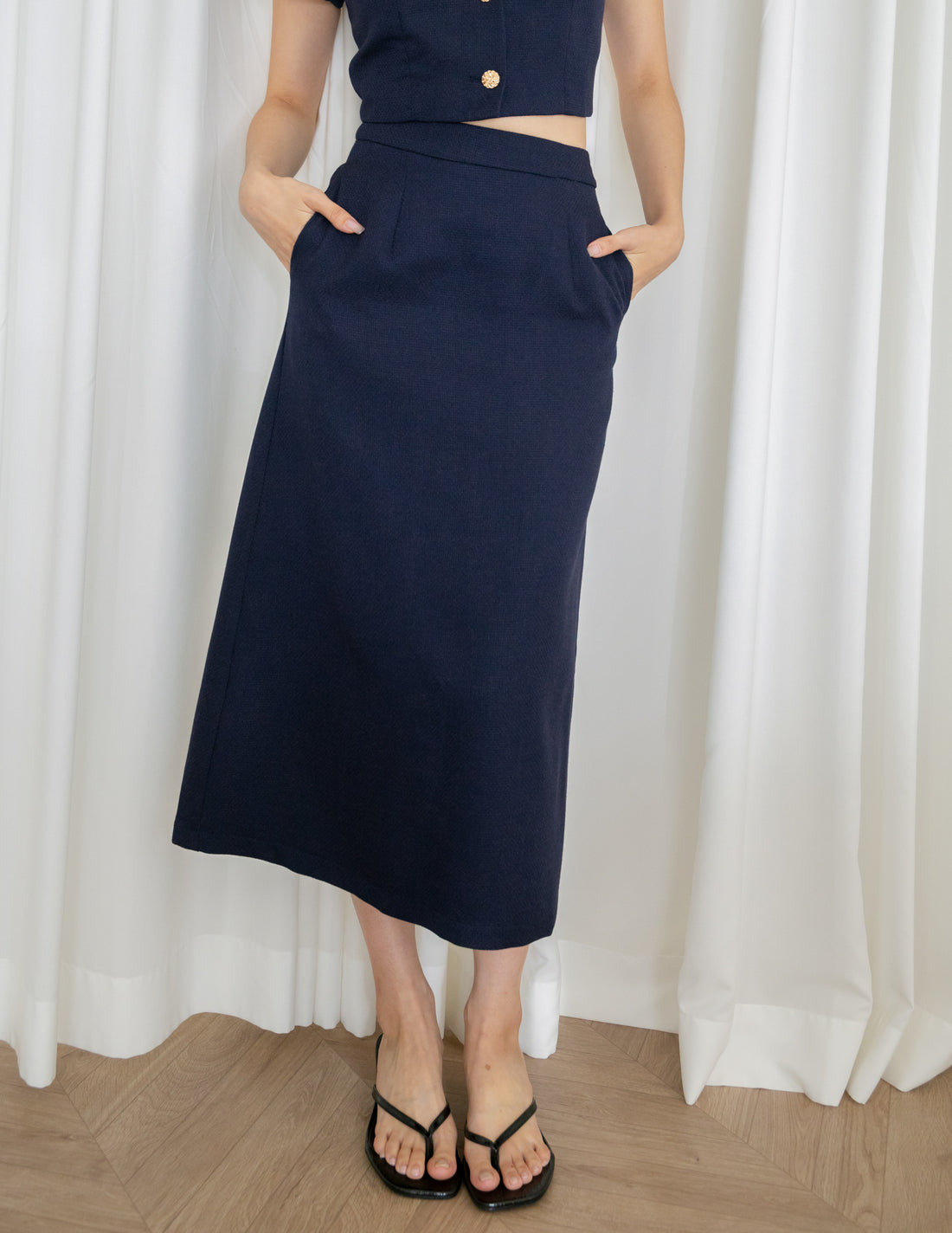 Eve Tweed Midi Skirt in Navy